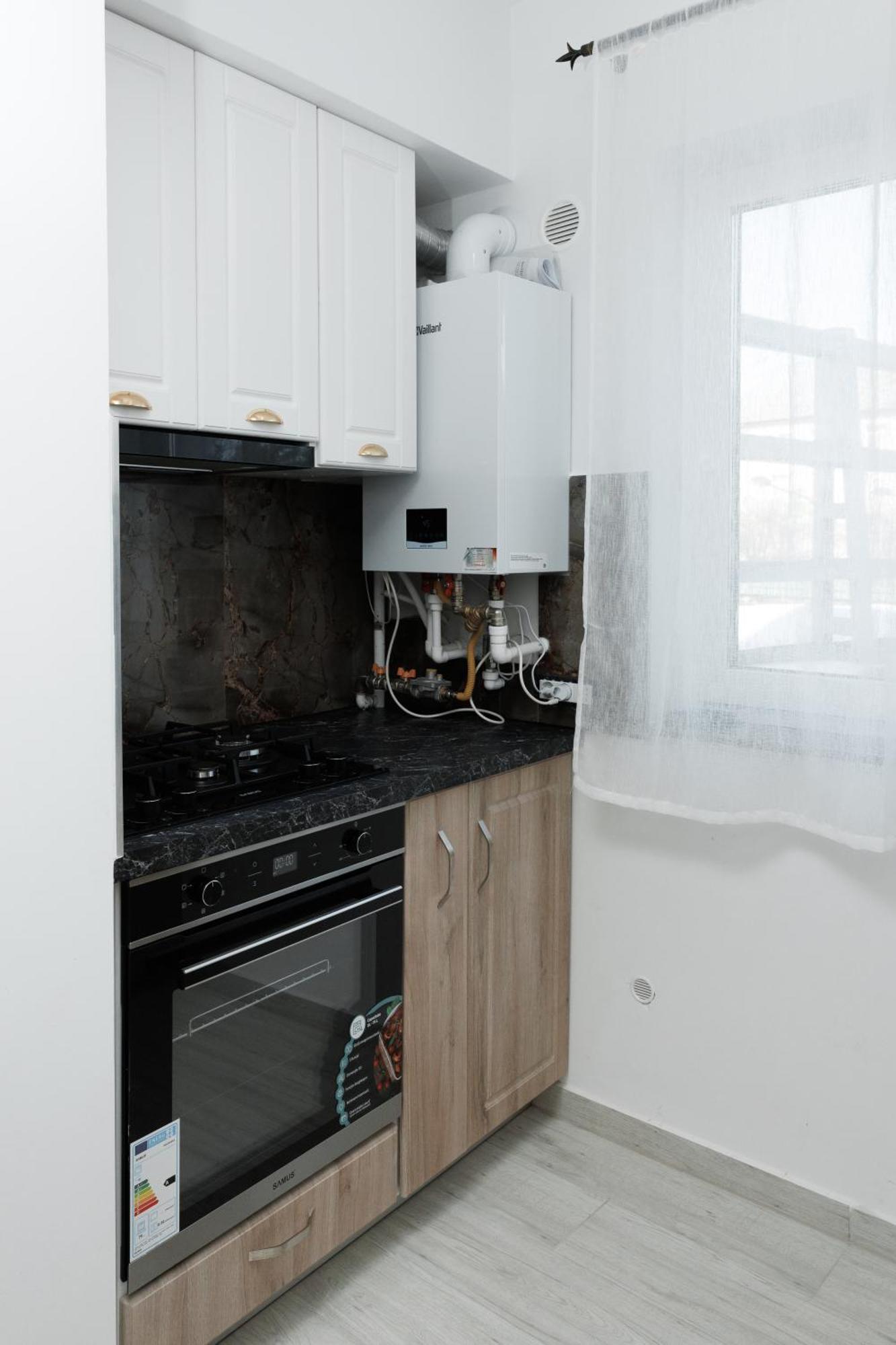 Cozy Aparthotel K Suceava Buitenkant foto